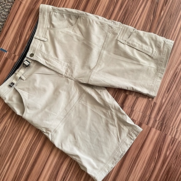 PRANA Nylon Shorts Size Large - Picture 3 of 10